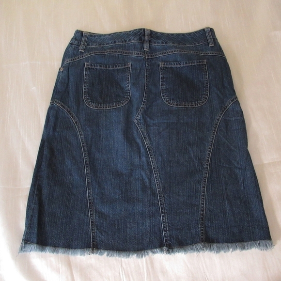 Gloria Vanderbilt Blue Denim Skirt Size 8 - Picture 2 of 7